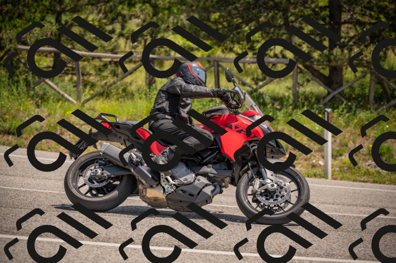 20250607123134-_Z627921_am_