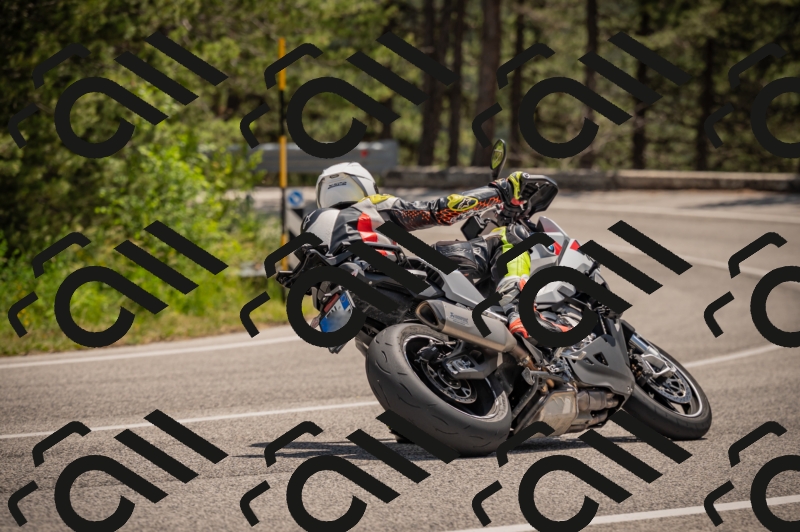 20250607123302-_Z627930_am_