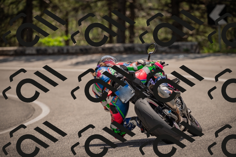 20250607123305-_Z627935_am_