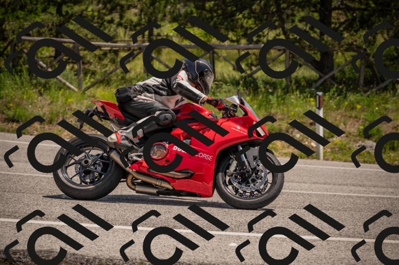 20250607123450-_Z627956_am_