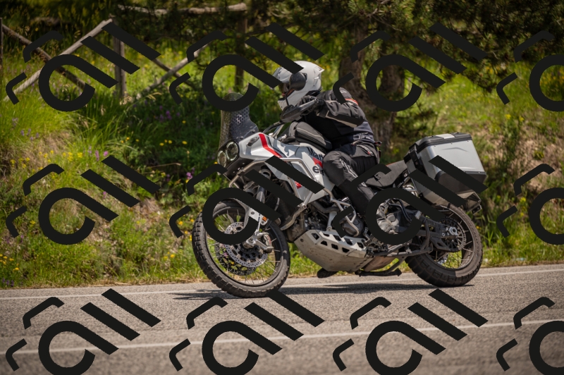 20250607125240-_Z628053_am_