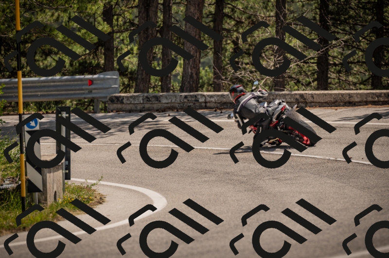 20250607125714-_Z628103_am_