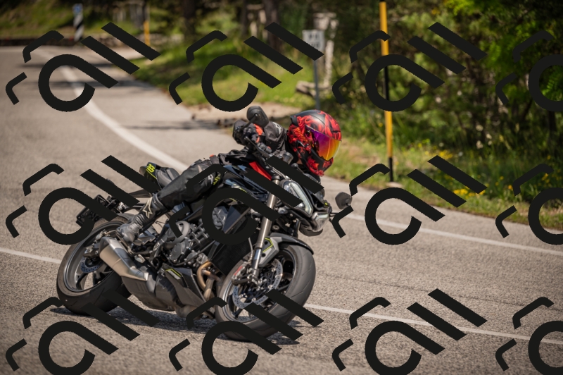 20250607125803-_Z628105_am_