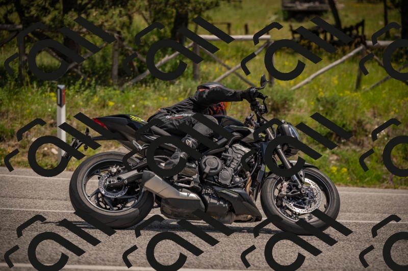 20250607125803-_Z628106_am_