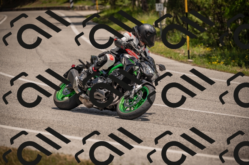 20250607125807-_Z628108_am_