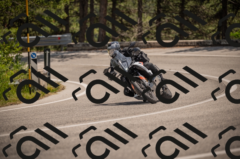 20250607125921-_Z628112_am_