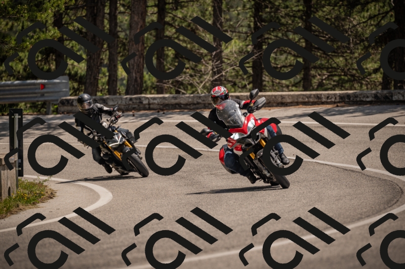 20250607125925-_Z628117_am_