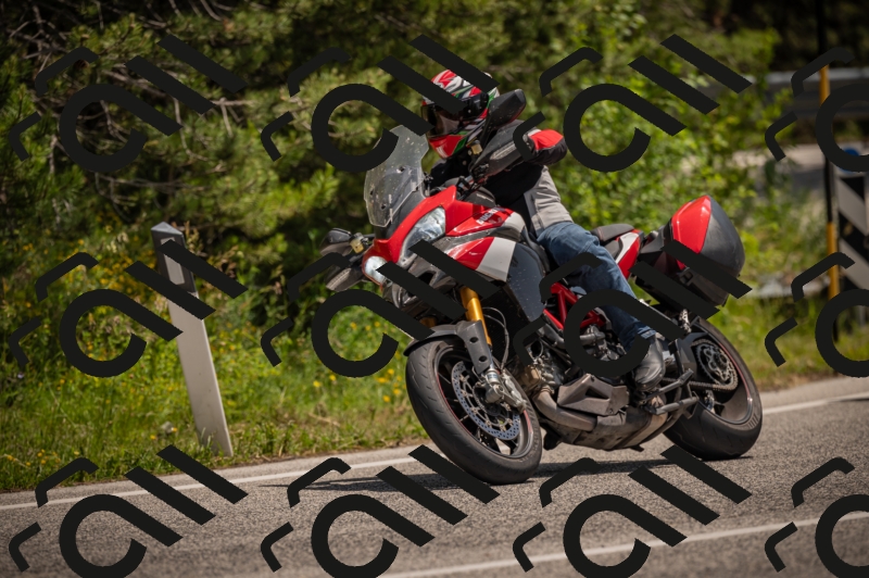 20250607125926-_Z628120_am_