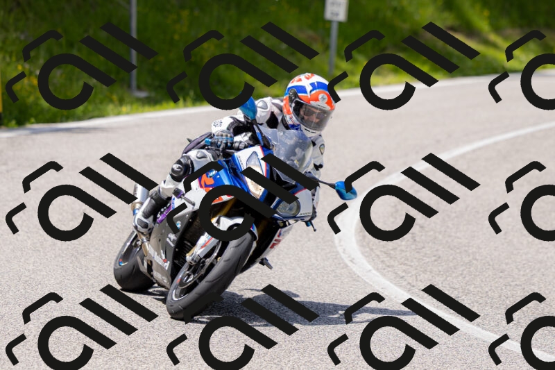 202506071324-_04A9748_c3_