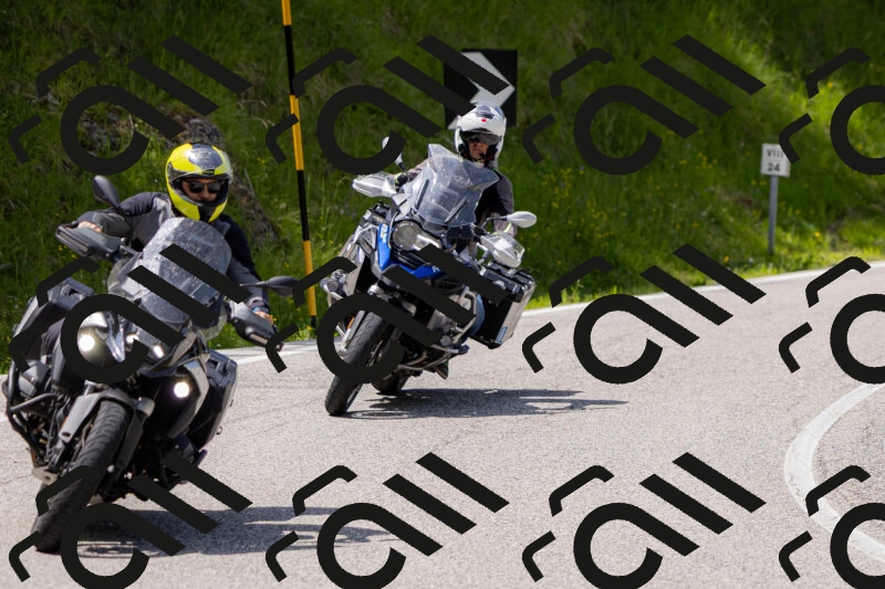 202506071325-_04A9759_c3_