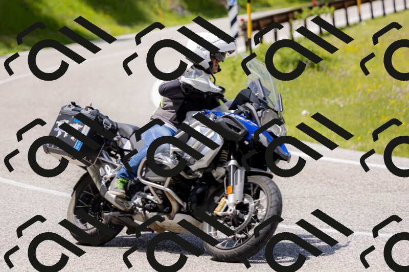 202506071325-_04A9761_c3_