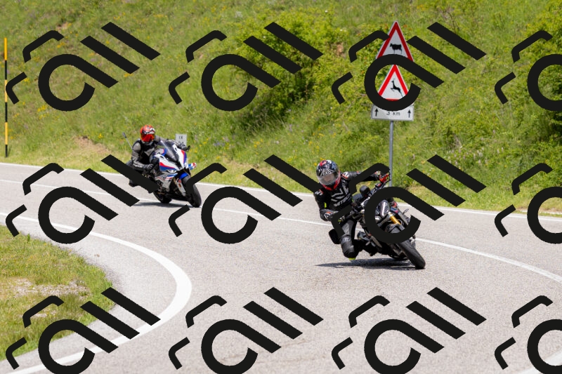 202506071326-_04A9764_c3_