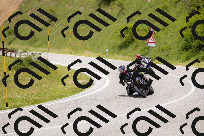 202506071326-_04A9766_c3_