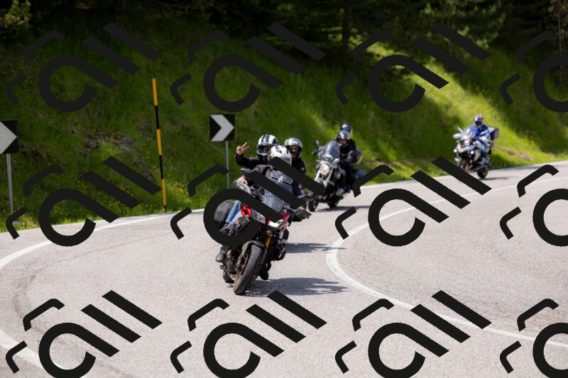 202506071326-_04A9771_c3_