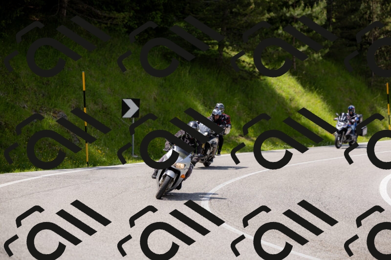 202506071326-_04A9781_c3_