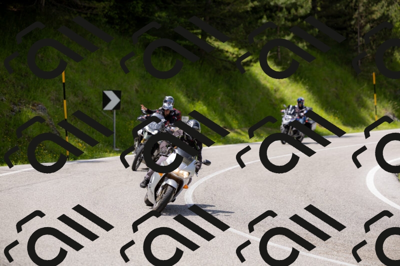 202506071326-_04A9782_c3_