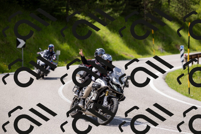 202506071326-_04A9784_c3_