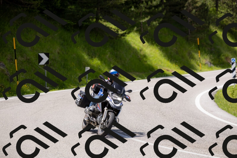 202506071326-_04A9785_c3_