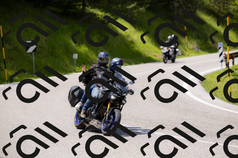 202506071327-_04A9788_c3_