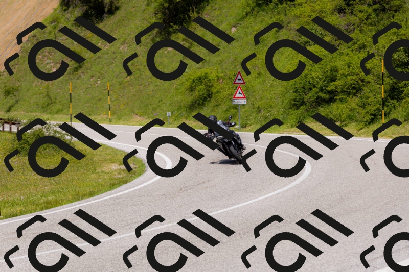 202506071329-_04A9797_c3_