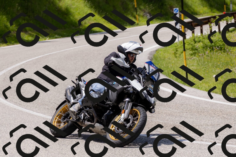 202506071332-_04A9814_c3_