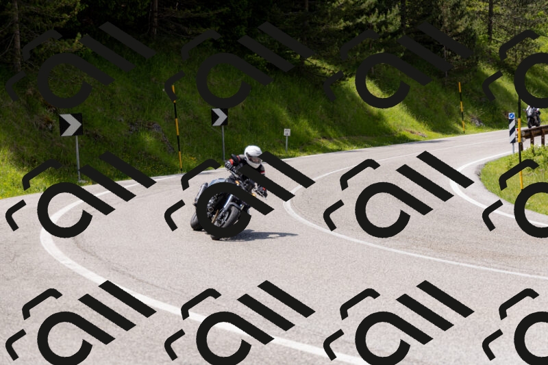 202506071332-_04A9821_c3_