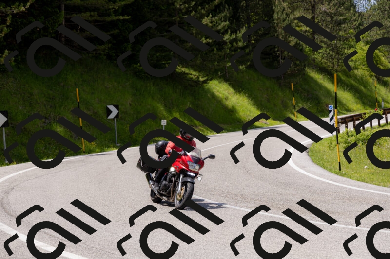 202506071333-_04A9828_c3_