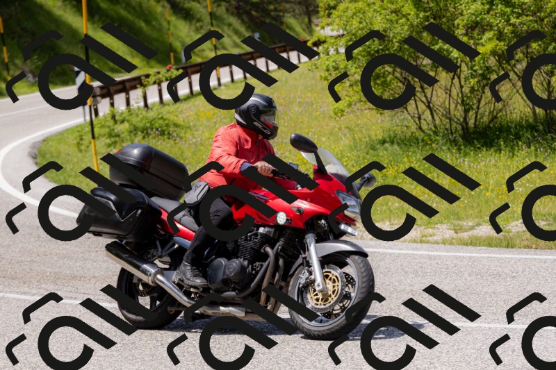 202506071333-_04A9830_c3_