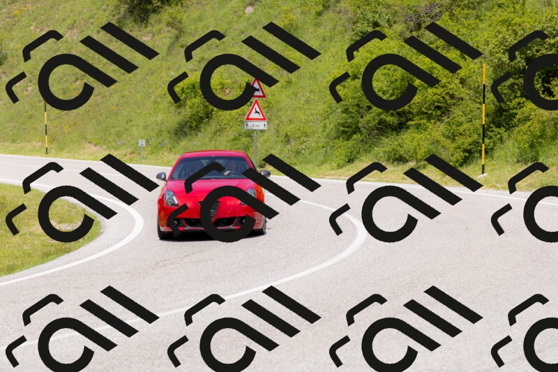 202506071333-_04A9832_c3_