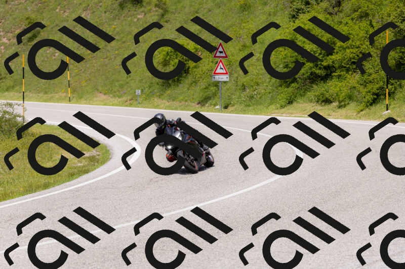 202506071340-_04A9847_c3_