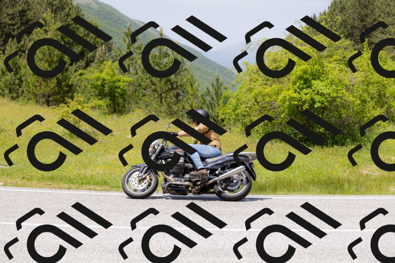 202506071343-_04A9862_c3_