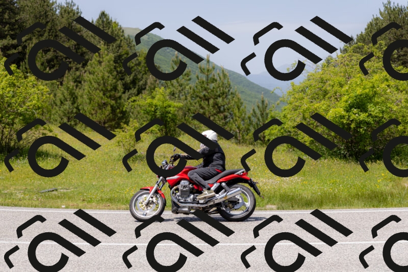 202506071343-_04A9865_c3_