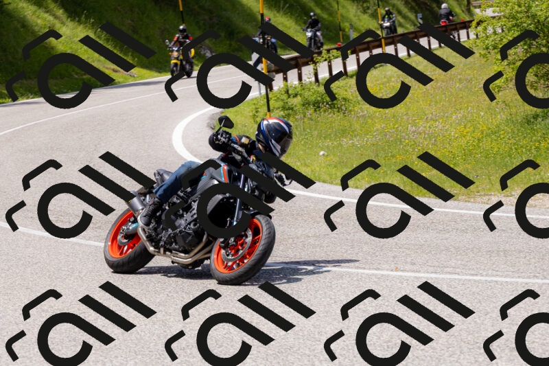 202506071343-_04A9868_c3_