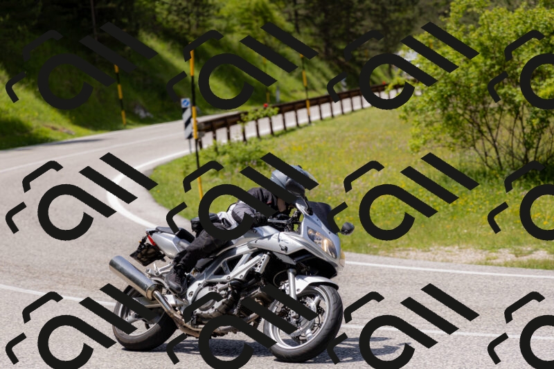 202506071345-_04A9884_c3_