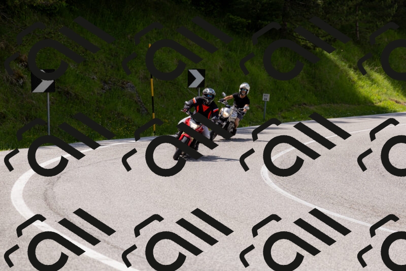 202506071357-_04A9904_c3_