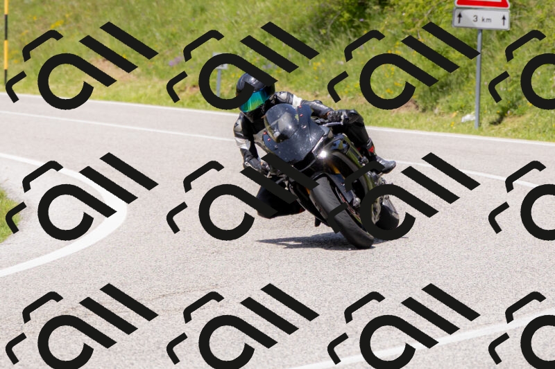 202506071404-_04A9948_c3_