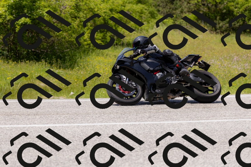 202506071404-_04A9951_c3_