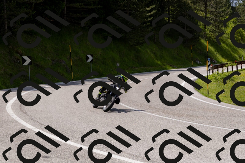 202506071426-_04A0024_c3_