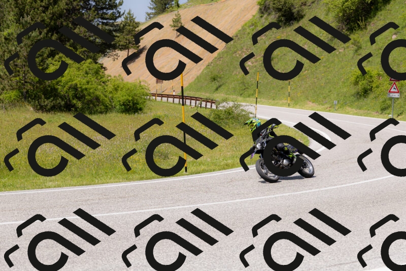 202506071427-_04A0036_c3_