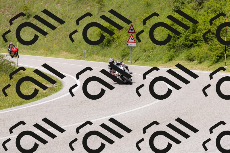 202506071429-_04A0041_c3_