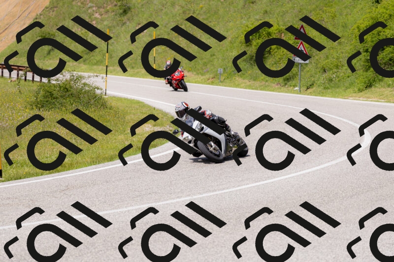 202506071429-_04A0042_c3_