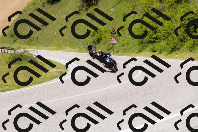 202506071434-_04A0050_c3_