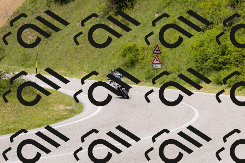 202506071436-_04A0062_c3_