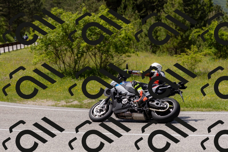 202506071438-_04A0071_c3_