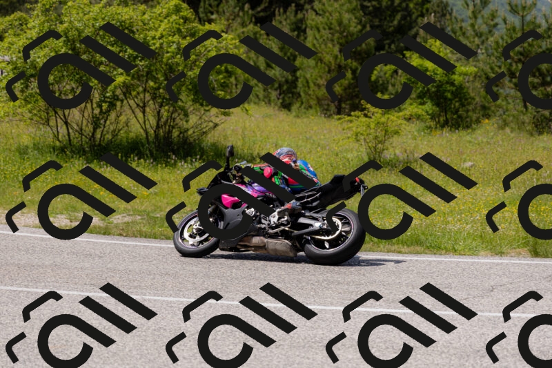 202506071438-_04A0075_c3_