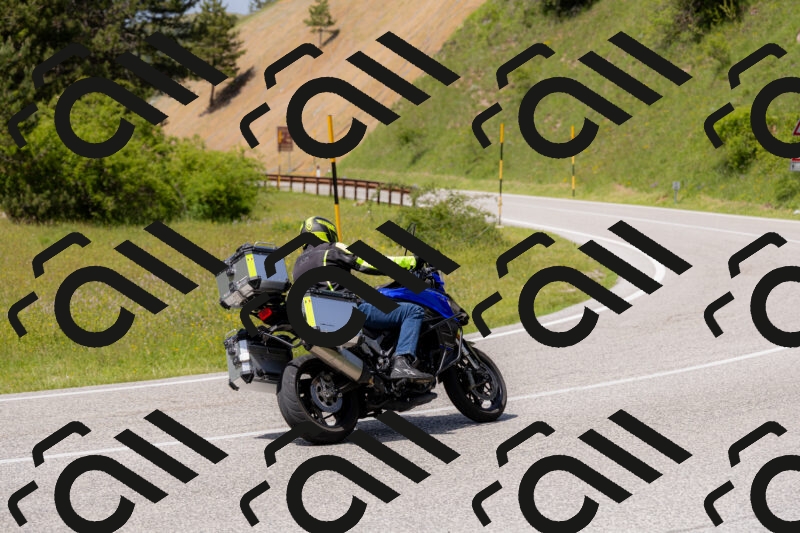 202506071438-_04A0077_c3_