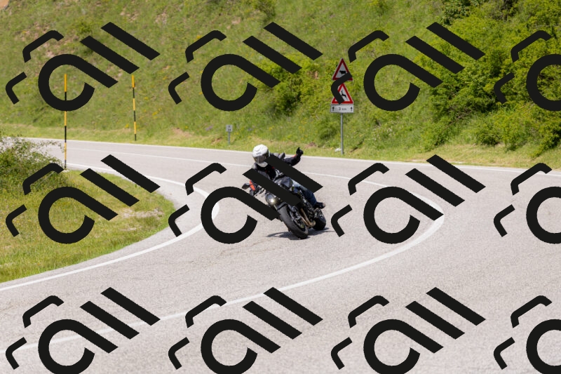 202506071440-_04A0079_c3_