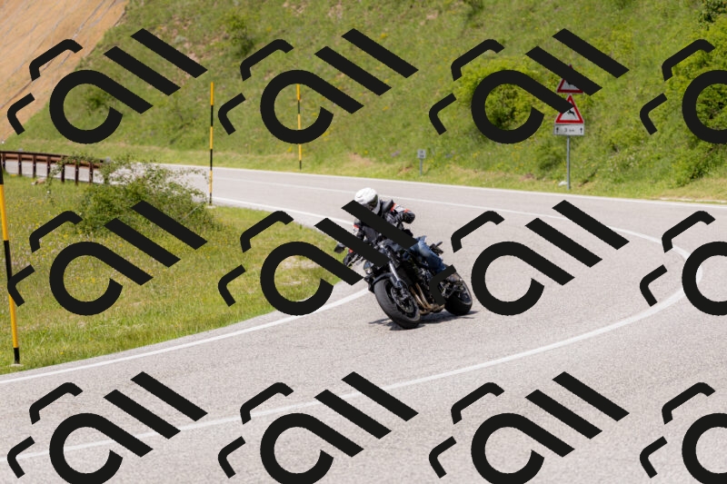 202506071440-_04A0080_c3_