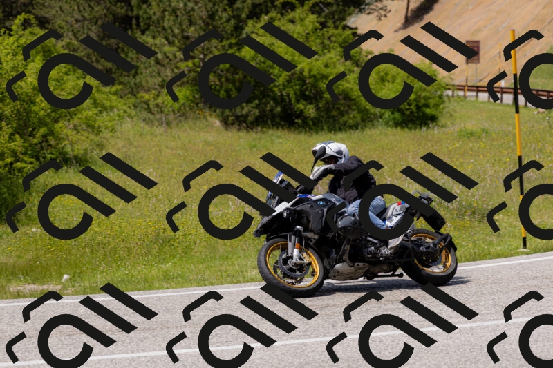 202506071441-_04A0085_c3_