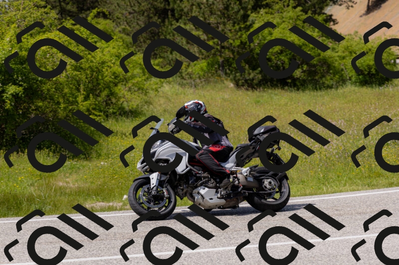 202506071442-_04A0096_c3_